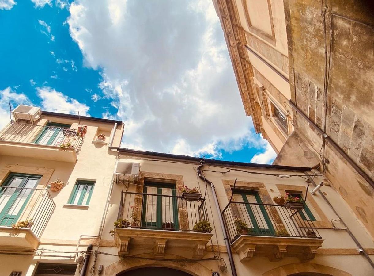 Apartamento Liz House Caltagirone Exterior foto