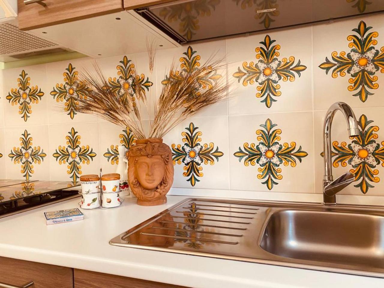 Apartamento Liz House Caltagirone Exterior foto